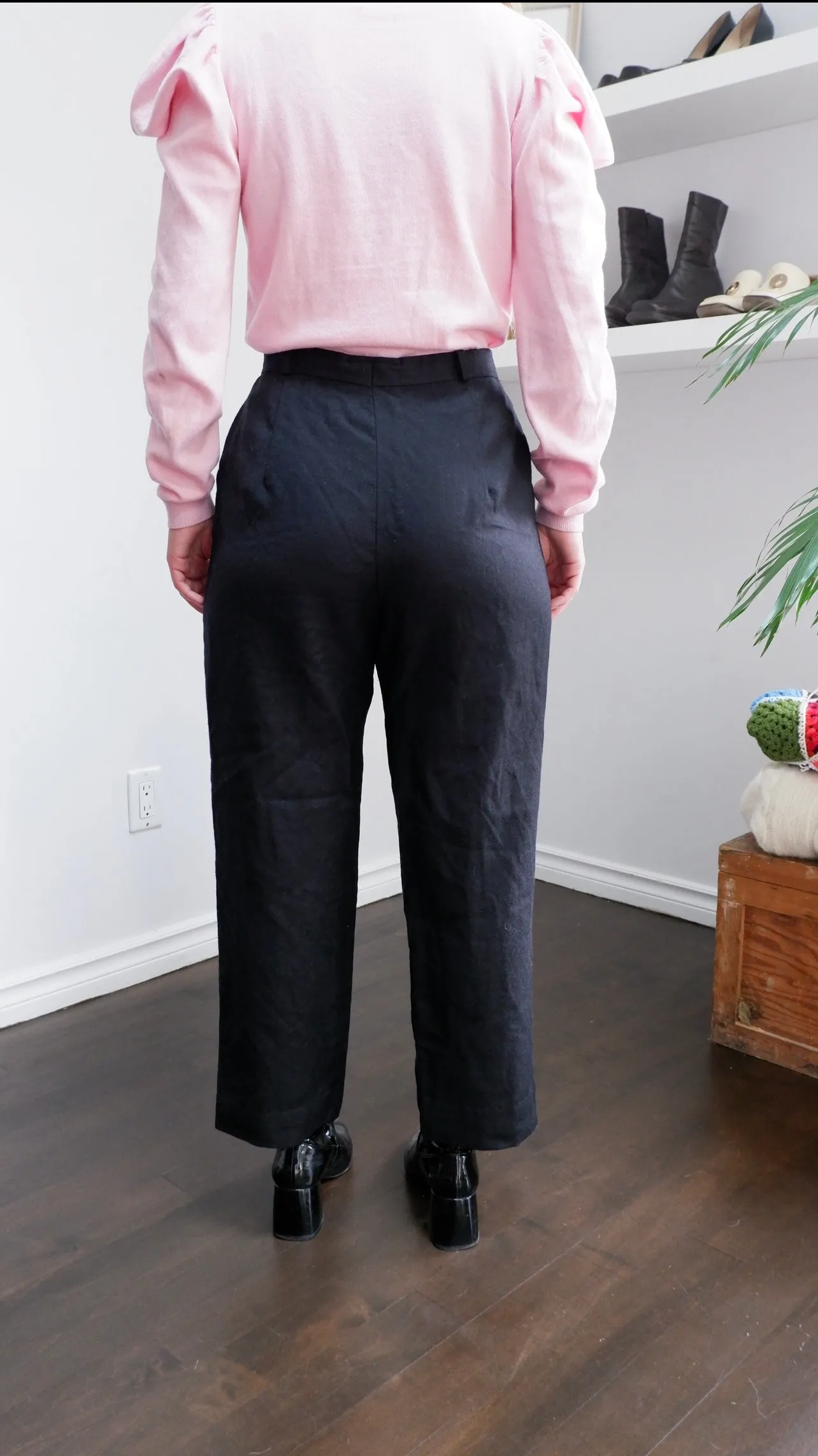 70s Black 100% Wool High-Rise Trousers - 4/6