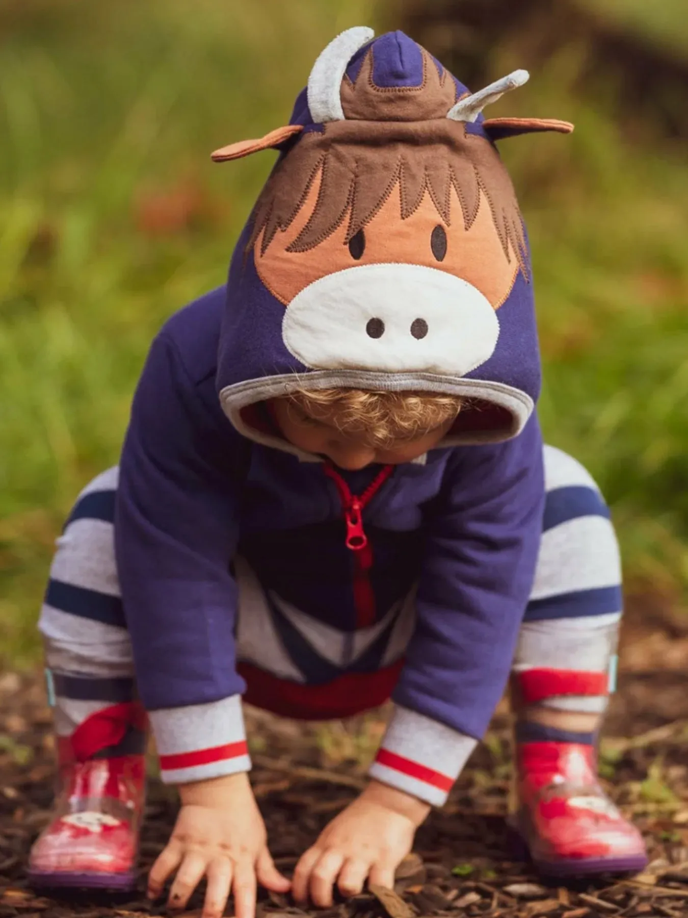 Blade & Rose Navy Highland Cow Zip-Up Hoodie