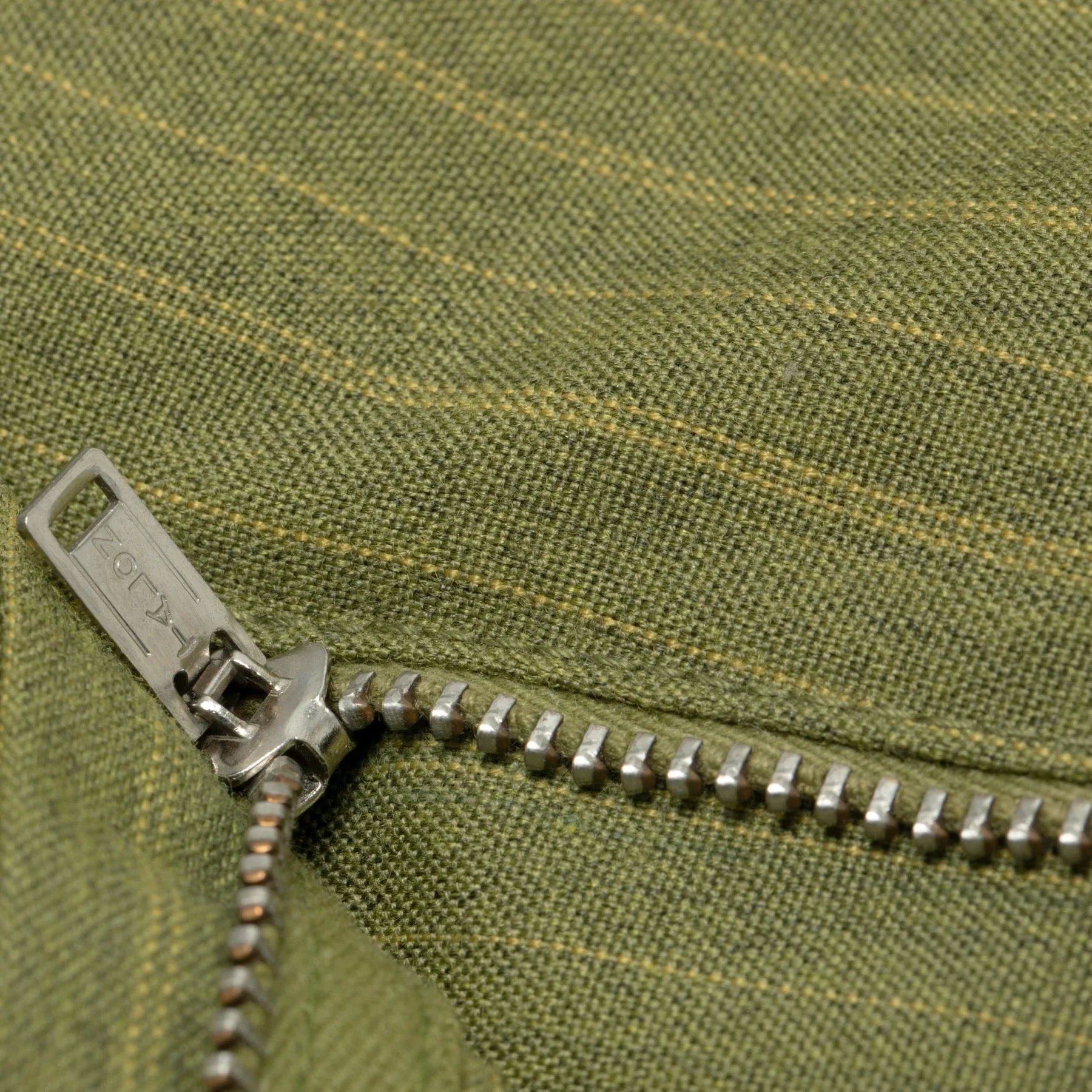 Tropical Wool, High-Rise Cut, Zigzag Stitching, Leisurewear Hybrid